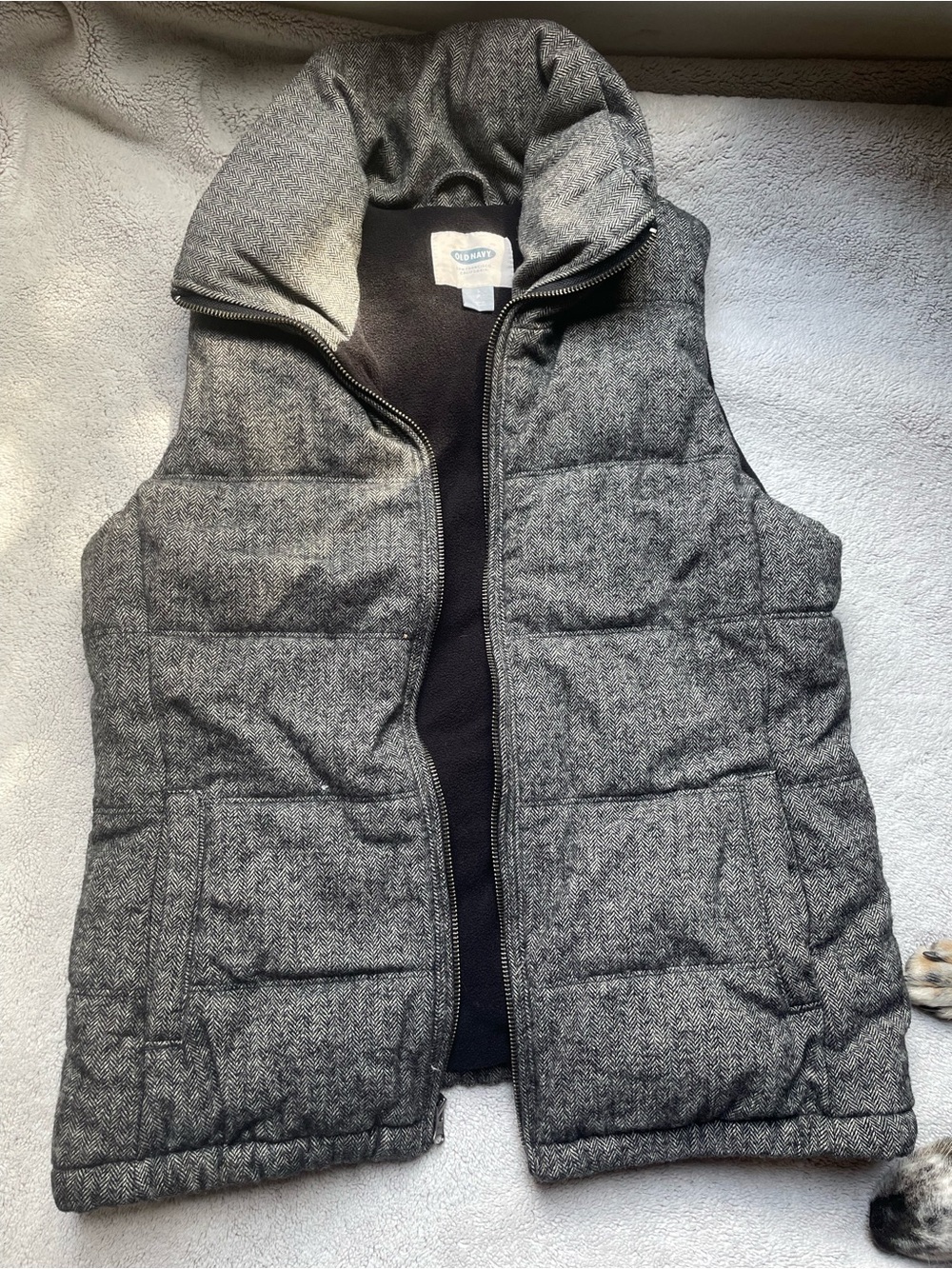 Old Navy Heather Gray Quilted Puffer Vest ▶️BUNDLE 5/$15◀️